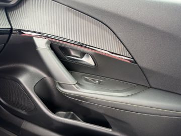 Peugeot 2008 e- Elektromotor 136 (e-)GT e- Pack Kam.+LED