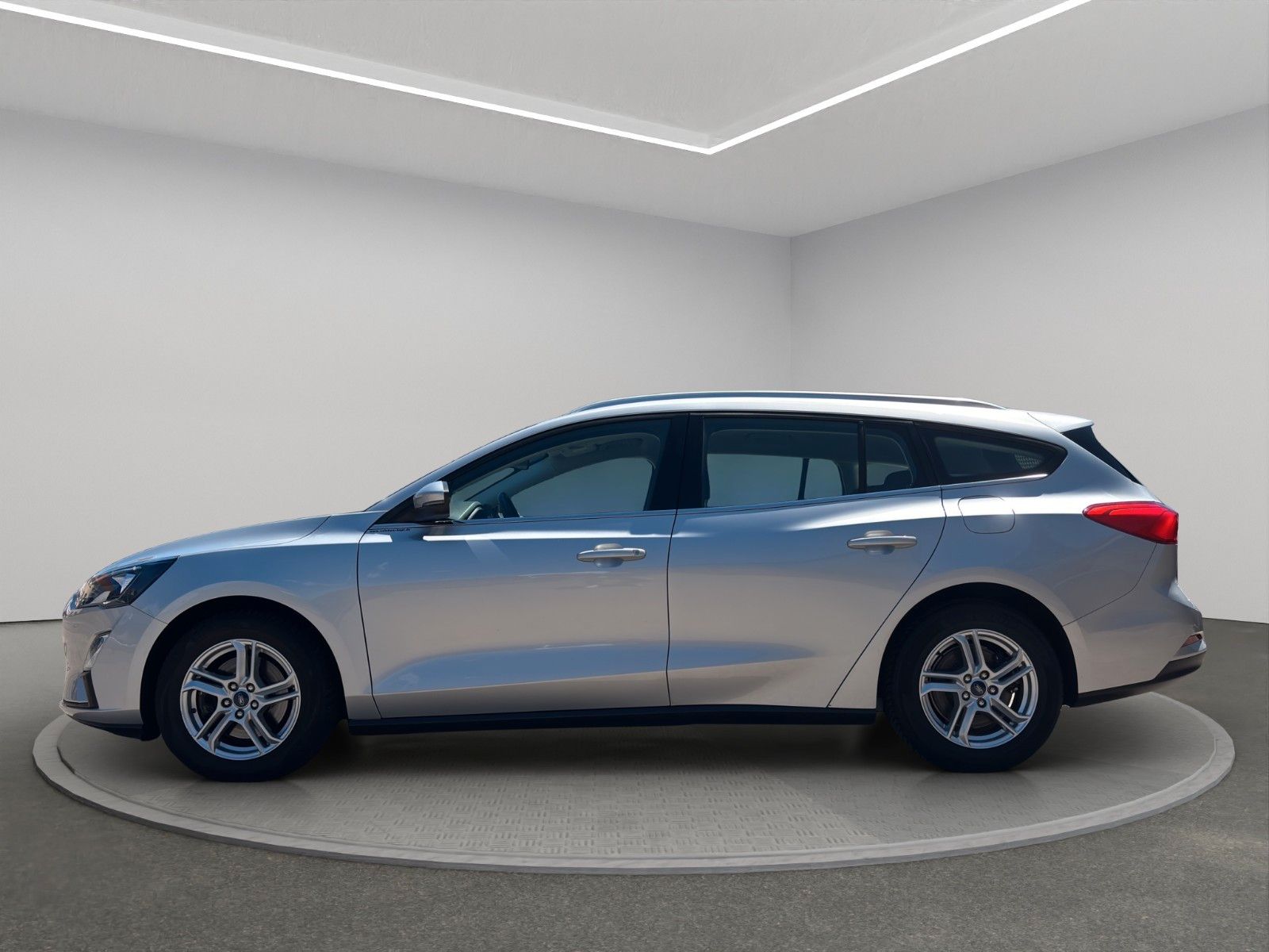 Fahrzeugabbildung Ford Focus C&C | Turnier 1.0  | Kamera | LED