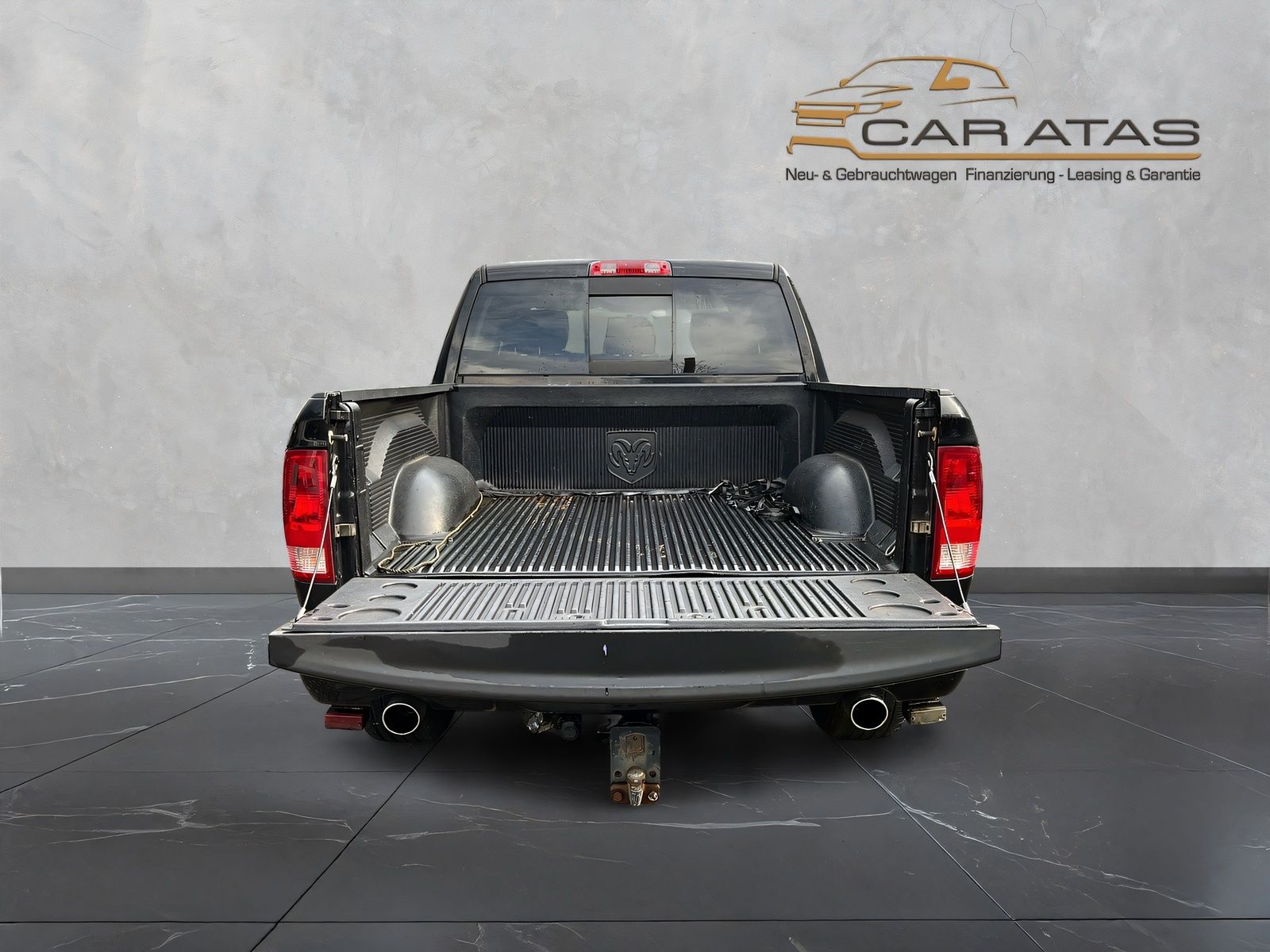 Fahrzeugabbildung Dodge RAM 1500 LPG 103L CREW CAB 1.HAND RF KAM AHK GSD