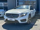 Mercedes-Benz GLA 200*AMG*PANORAMA*KAMERA*SHZ*PDC* - gebrauchte Mercedes-Benz GLA 200 aus dem Jahr 2015