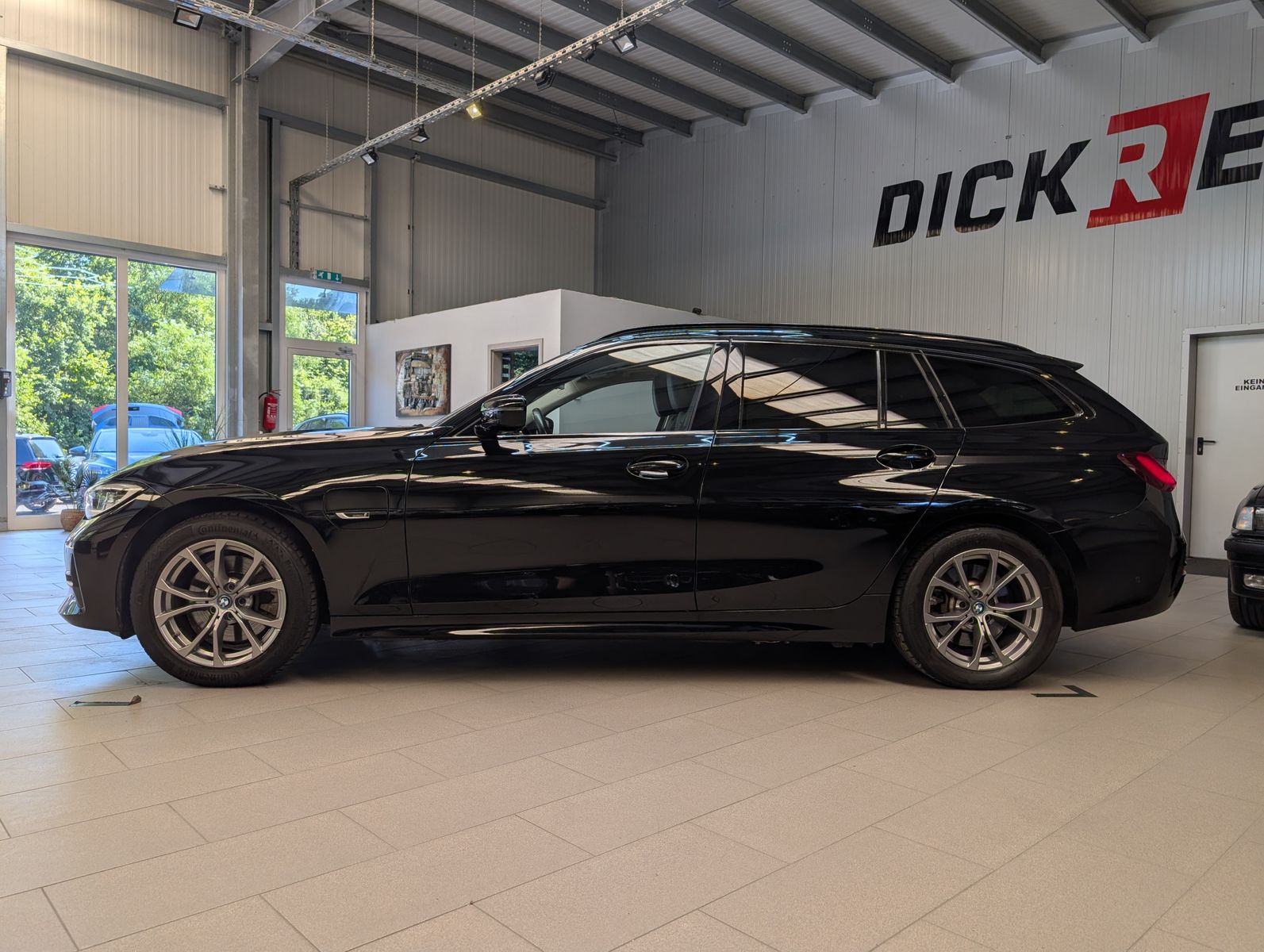 BMW 320 e xDrive Sport Line Schadow Pano Laser Navi imagem 2