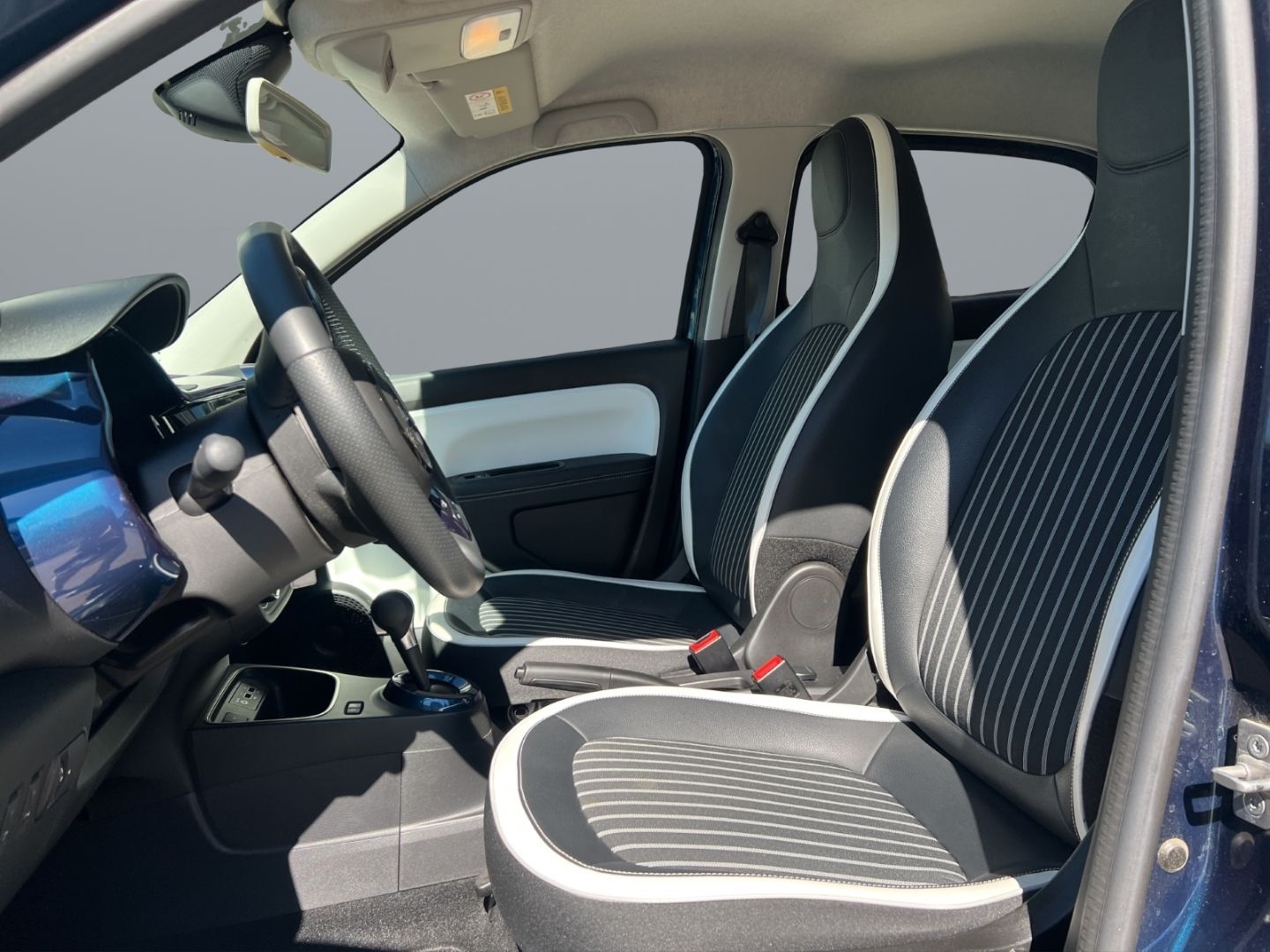 Fahrzeugabbildung Renault Twingo Intens Electric Navi Apple CarPlay Androi