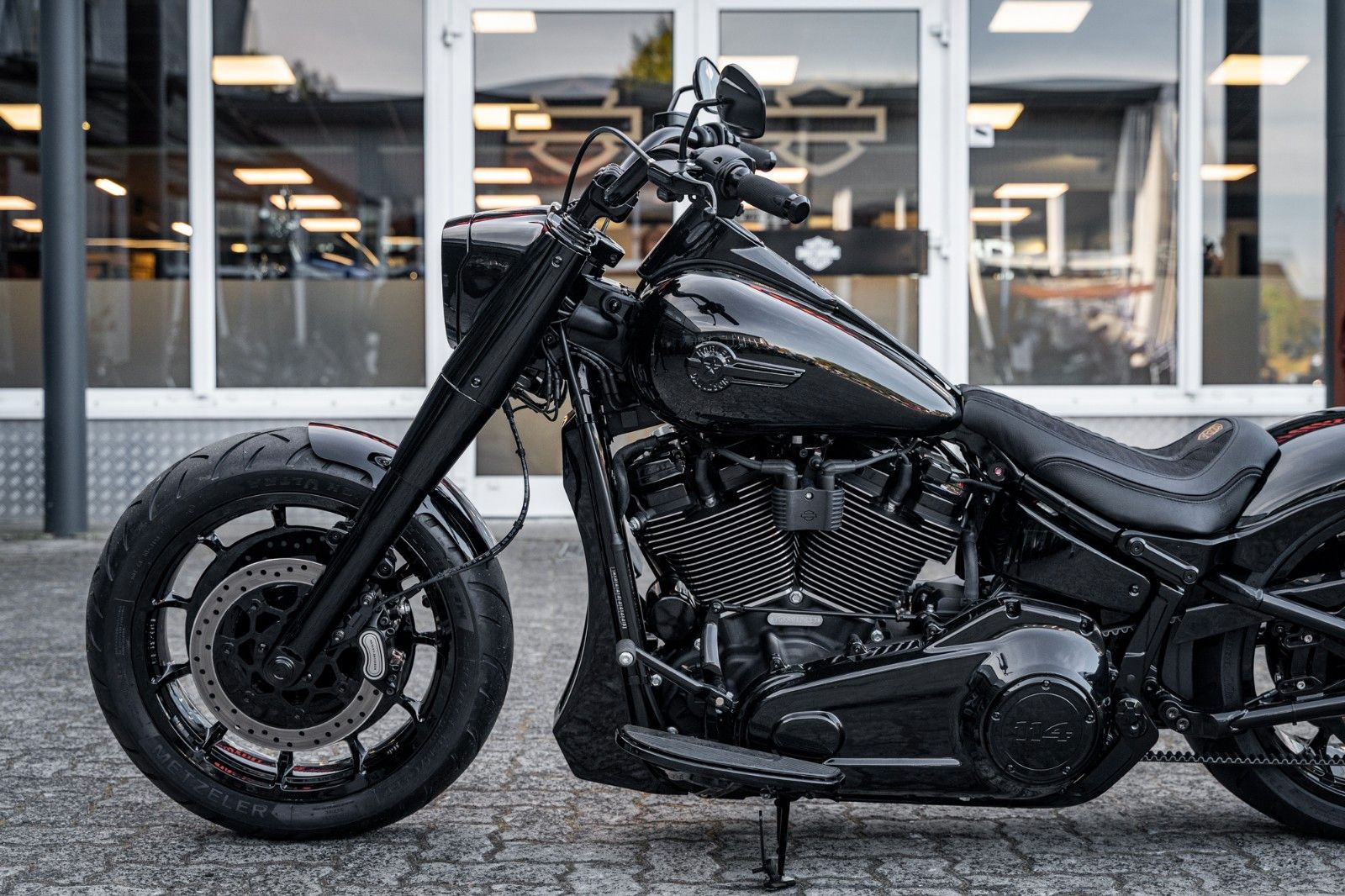 Fahrzeugabbildung Harley-Davidson DARK FAT BOY FLFBS 114 MY24 -KESSTECH-