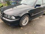 BMW 525i Limousine Automatik - BMW 525 aus 2001: 525i