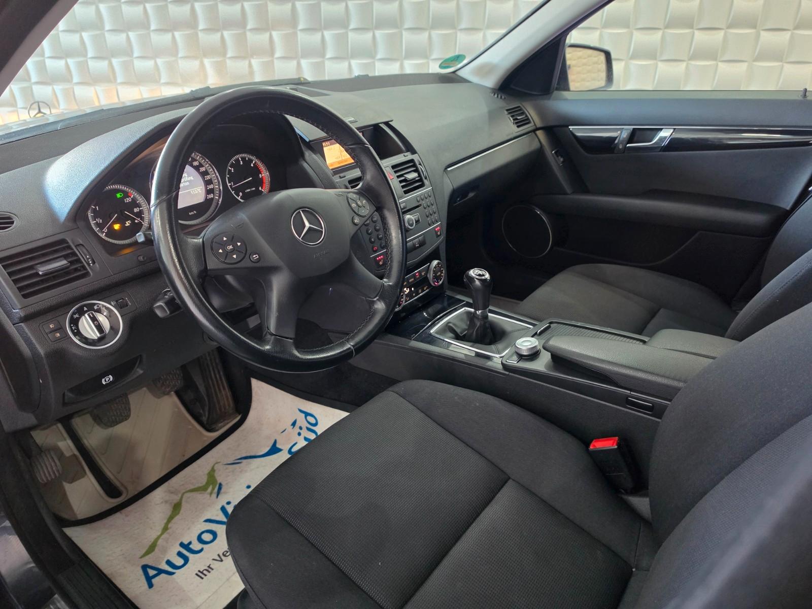 Mercedes-Benz C200 2010 — photo 6