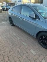 Hyundai IONIQ ELEKTRO Premium Premium - Hyundai IONIQ mit Elektro-Antrieb: Limousine, Automatik