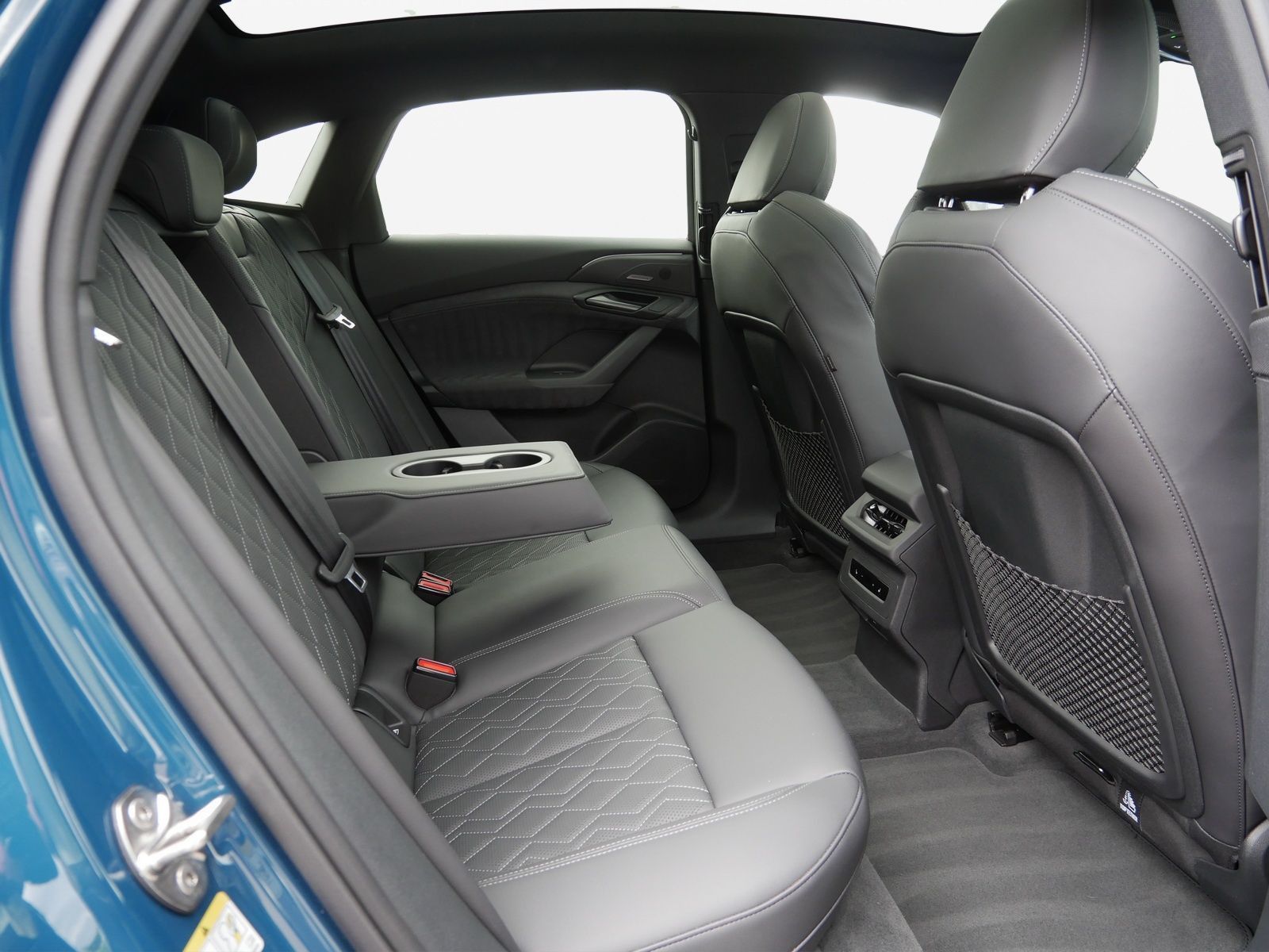 Audi S6 e-tron - Bild 17