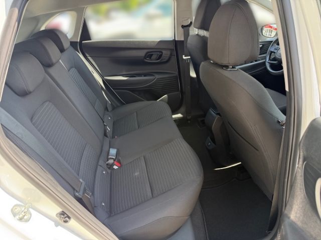 Fahrzeugabbildung Hyundai i20 Essential 1.2 T-GDI +CARPLAY+TEMPOMAT+SHZ+RF