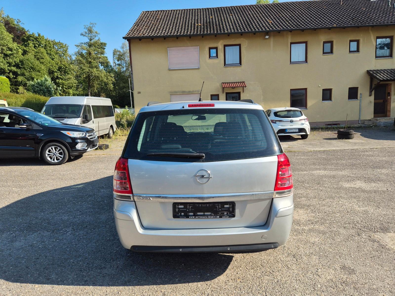 Opel Zafira 1.6 ecoFLEX Family Plus