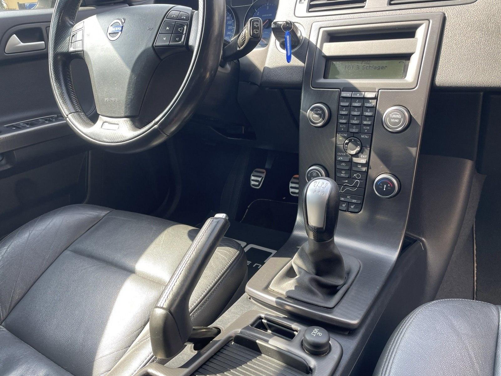 Volvo V50 Kombi D2 R-Design+ Klima+ Bi-Xenon+ Tempomat
