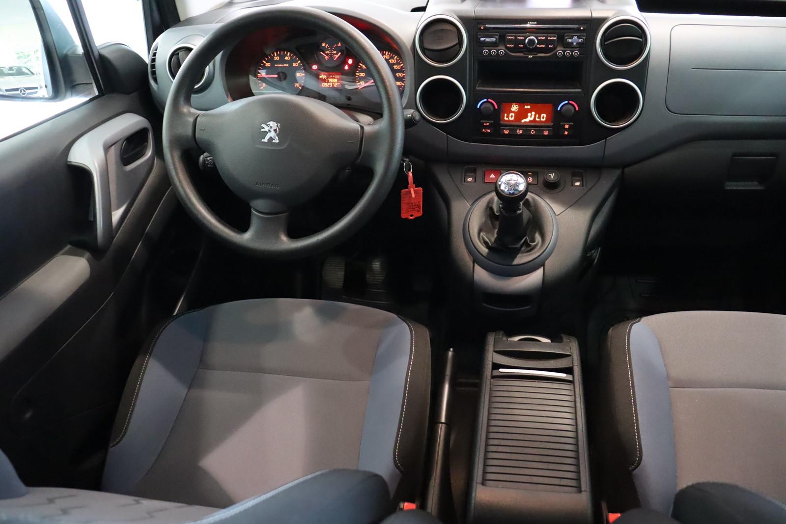 Peugeot Partner Tepee Exclusive*KLIMAAUT*LED*PDC*ALU*EFH