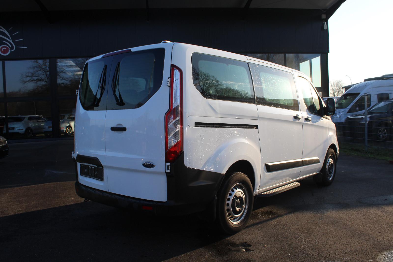Ford Transit Custom Kombi 320 L1 (9 Sitzer)