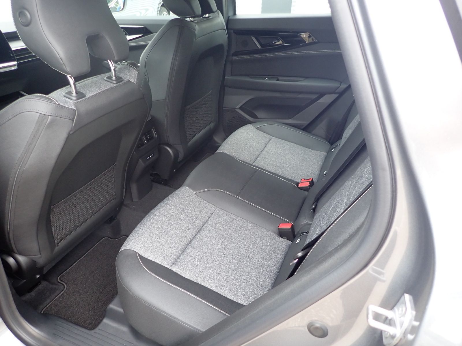 Fahrzeugabbildung Renault Austral Evolution Mild Hybrid 160 Automatik Desi