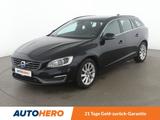 Volvo V60 1.6 T3 Momentum Aut.*XENON*NAVI*TEMPO*PDC* - Volvo: V6
