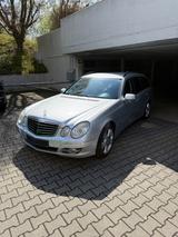 Mercedes-Benz E 350 T AVANTGARDE   LPG/Benzin - Mercedes-Benz E 350 mit Benzin-Antrieb: Silber, Standheizung