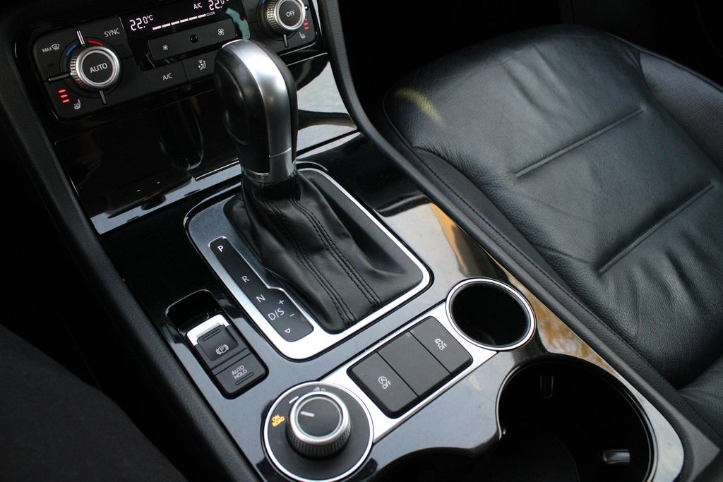 VW Touareg – Bild 18 von 23