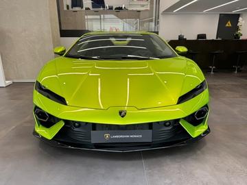 صورة 2 لـ 2025 Lamborghini TEMERARIO