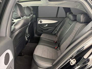 Mercedes E 300 - 8