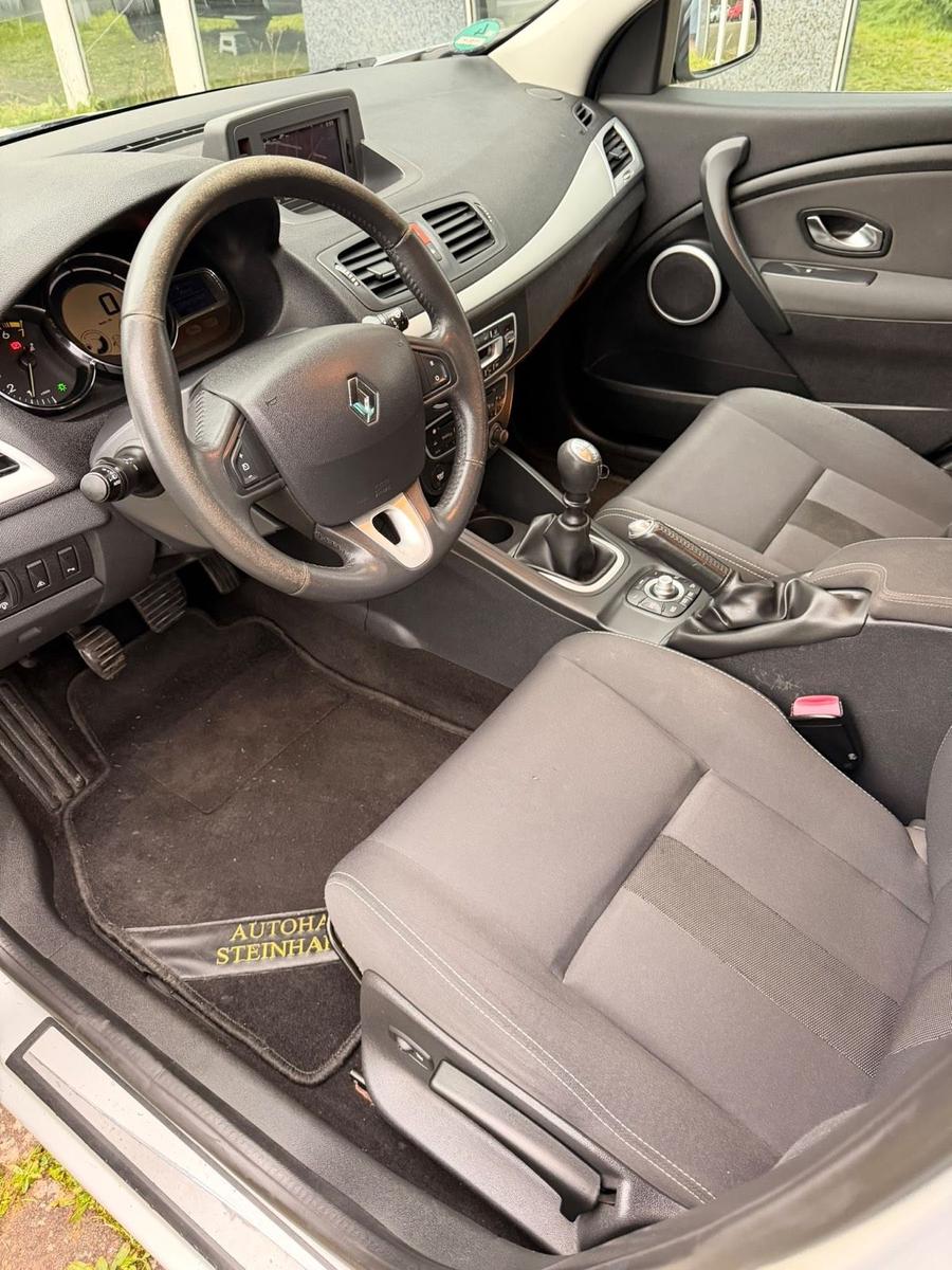 Renault Megane 2010 — photo 6
