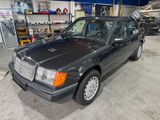 Mercedes-Benz 300E 4Matic Erstlack 126000km Originalzustand - Mercedes-Benz 300: 300e