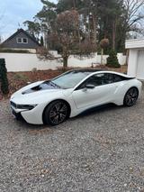BMW i8 Pure Impulse Pure Impulse - BMW i8: Pure Impulse