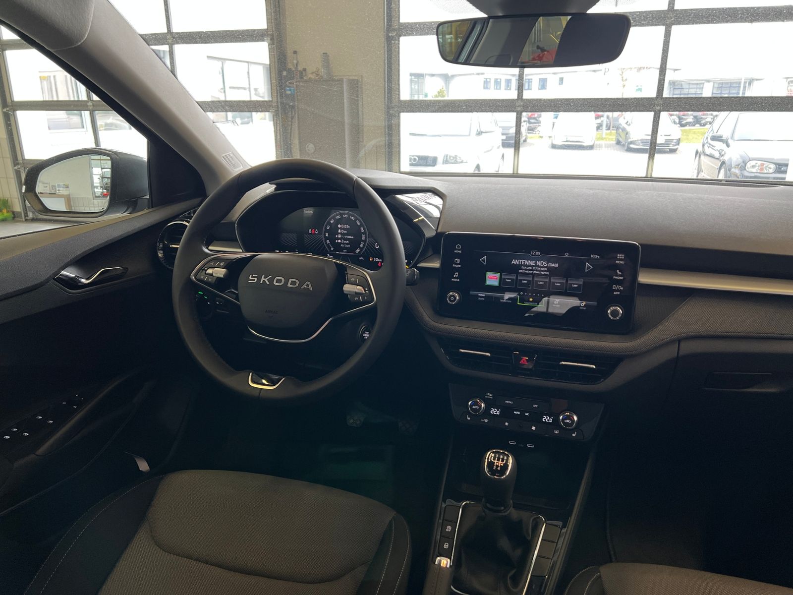 Fahrzeugabbildung SKODA Fabia Selection 1.0 MPI *Winterpaket,LED*