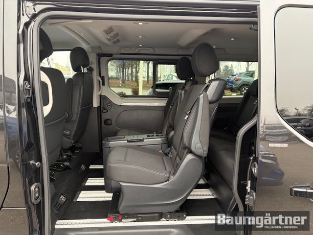 Fahrzeugabbildung Renault Trafic Combi SpaceClass Blue dCi 170 EDC 7-Sitze