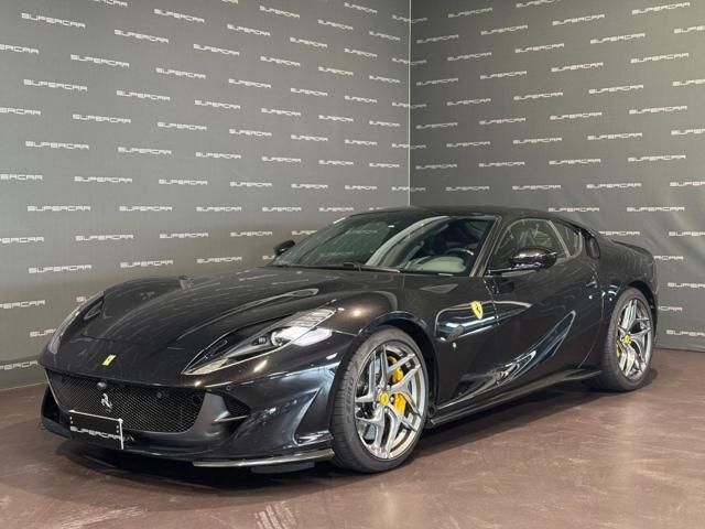 FERRARI 812