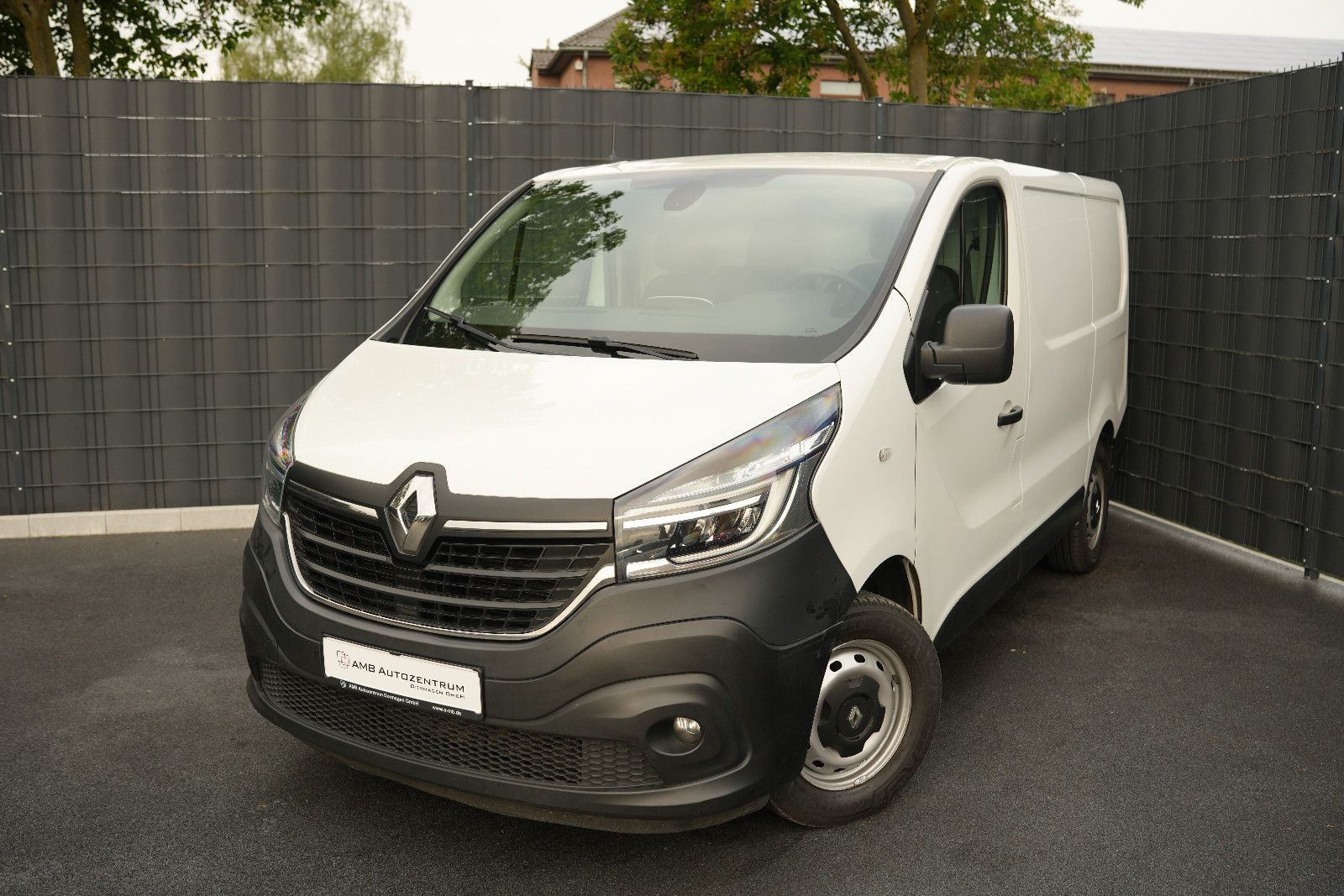 Renault Trafic - 1