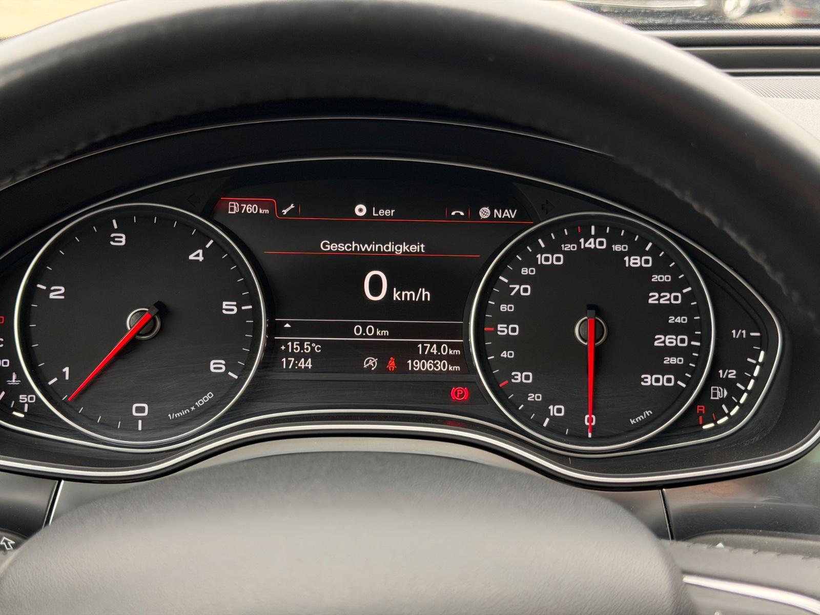 Audi A6 3.0 TDI | 204 ch | BVM | GPS MMI | Toit ouvrant | Sièges chauffants | Attelage pivotant