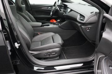 Fahrzeugabbildung Opel Insignia B Sports Tourer GSi 4x4