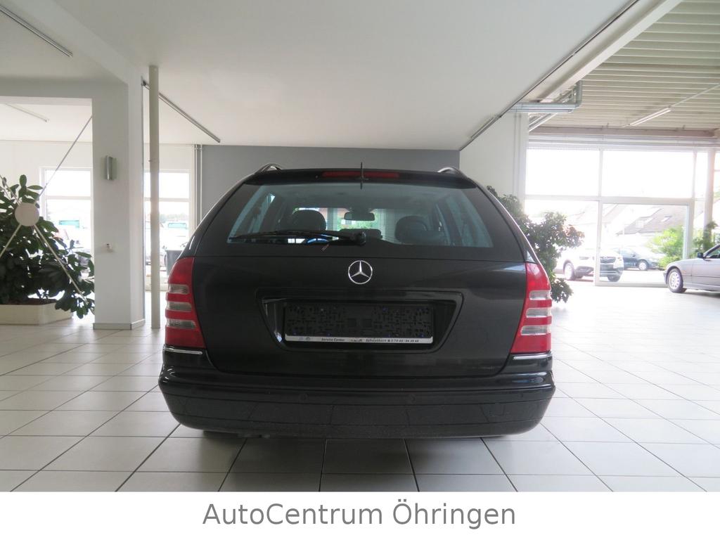 Mercedes-Benz C 240