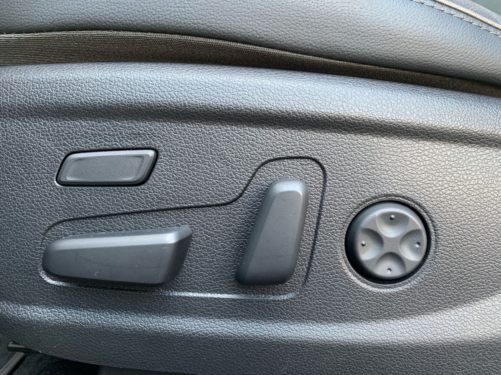 Fahrzeugabbildung Hyundai SANTA FE 1.6 T-GDI Prime Hybrid 4WD Pano Assi II