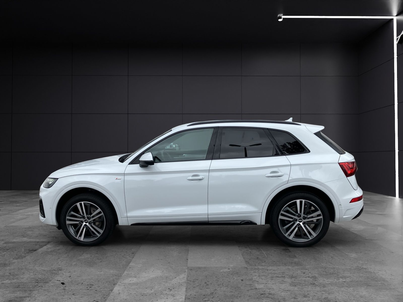 Fahrzeugabbildung Audi Q5 50 TDI qu S line LED Navi ACC AVC APP SHZ 20"