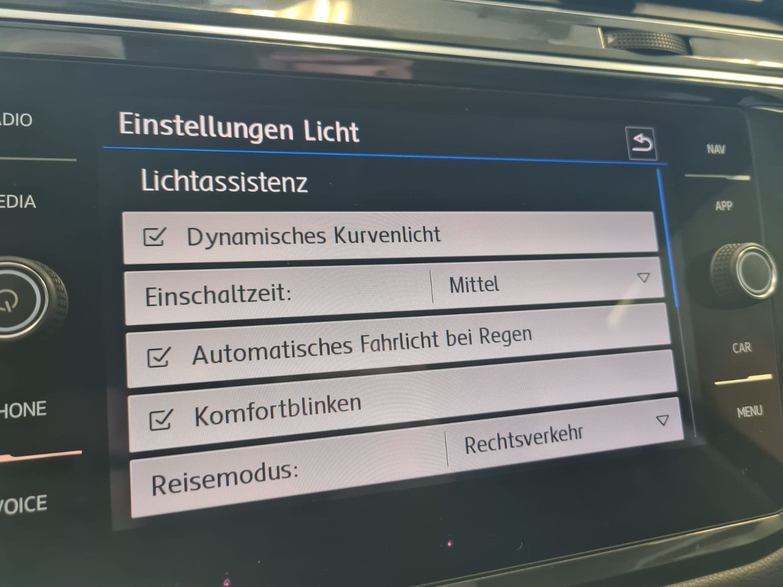 Fahrzeugabbildung Volkswagen Tiguan Allspace Highline 4Motion / LED / NAVI /