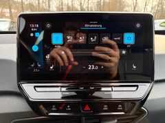 Fahrzeugabbildung Volkswagen ID.3 Pro Performance 150 kW Wärmepumpe Navi ACC