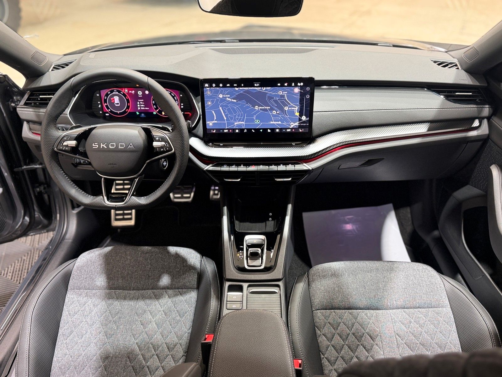 Fahrzeugabbildung SKODA Octavia Combi 2.0 TDI Sportline Infot. Paket