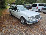 Mercedes-Benz 124T - 220TE - Kombi *Classic - Ez 1994* - Mercedes-Benz aus 1994: C Class