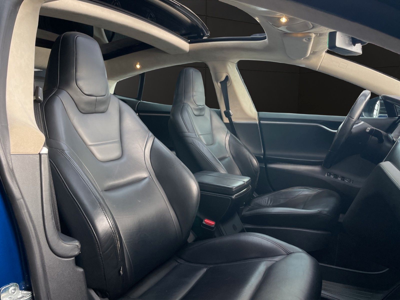 Fahrzeugabbildung Tesla Model S Dual*Xenon*ACC*CarPlay*Wlan*Pano*Ambient