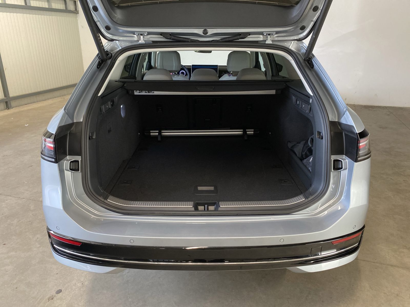 Volkswagen Passat Variant - Bild 9