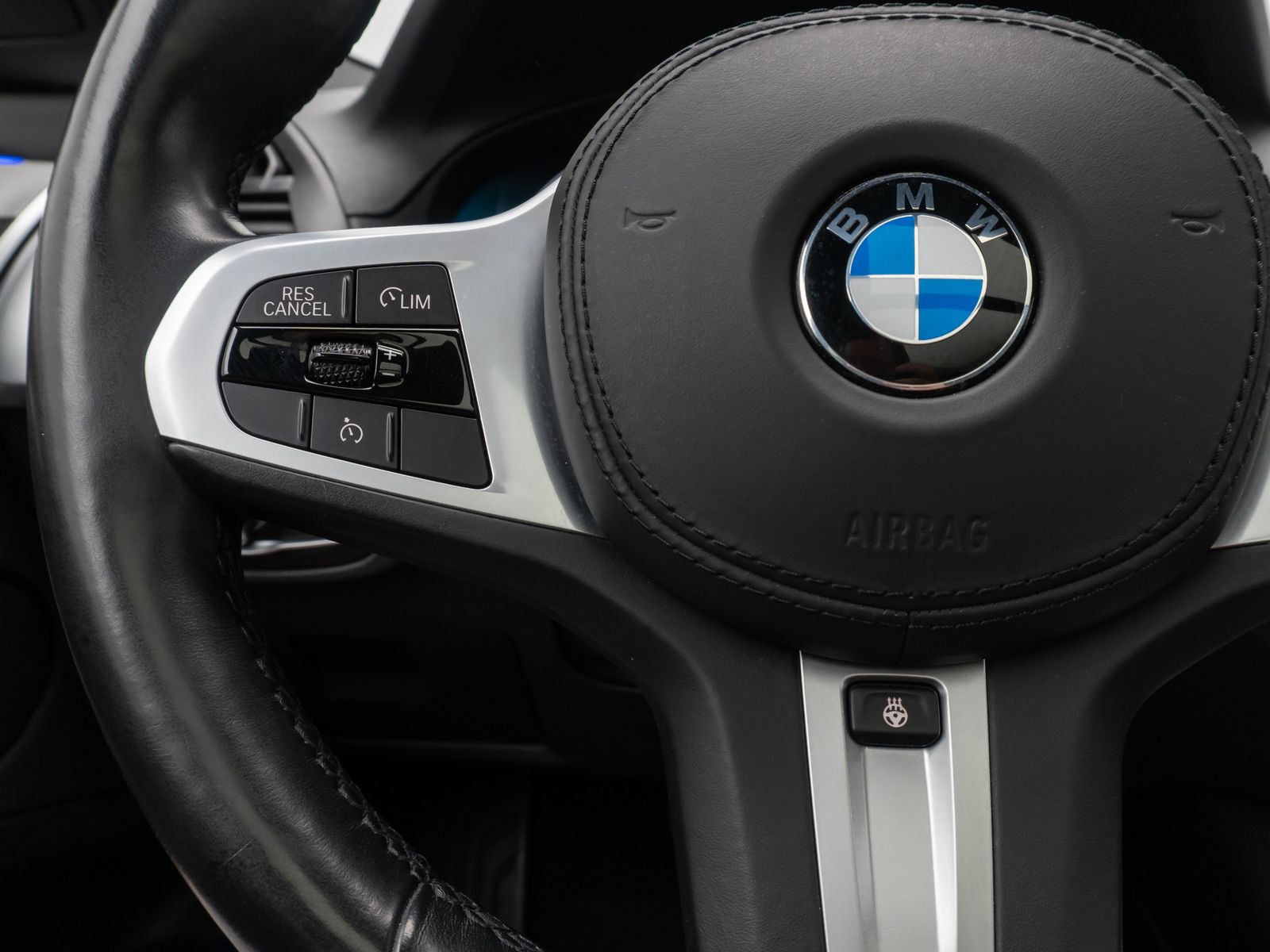 Fahrzeugabbildung BMW X3 xD20d xLine Kamera DAB AHK Komfort HUD 20Zoll