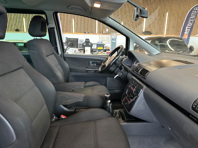 MYAUTOCENTER – Gebraucht- und Jahreswagen mit Werkstattservice in Pfaffenhofen Seat Alhambra Sport *Klima*SHZ*Xenon*AHK*Freisprech*