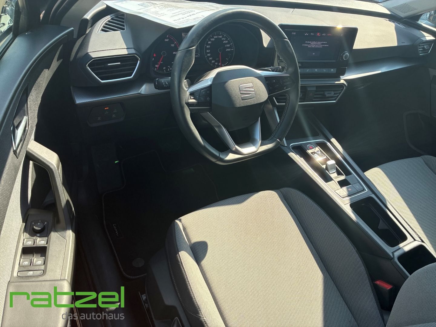 Fahrzeugabbildung SEAT Leon Sportstourer Style 1.0 eTSI 7-Gang Automati