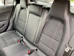 Fahrzeugabbildung Mercedes-Benz A 200 Urban KLIMA SHZ KAMERA PDC AHK ALLWETTER
