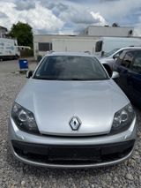 Renault Laguna Grandtour Dynamique dCi 150 FAP Dynamique - Renault Laguna mit Diesel-Antrieb: Kombi