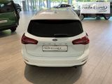 Ford Focus Turnier Titanium Edition Allwetterreifen - Ford Focus: Titanium Edition