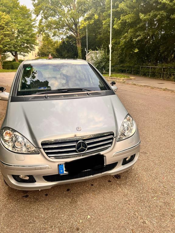 Mercedes-Benz A 200