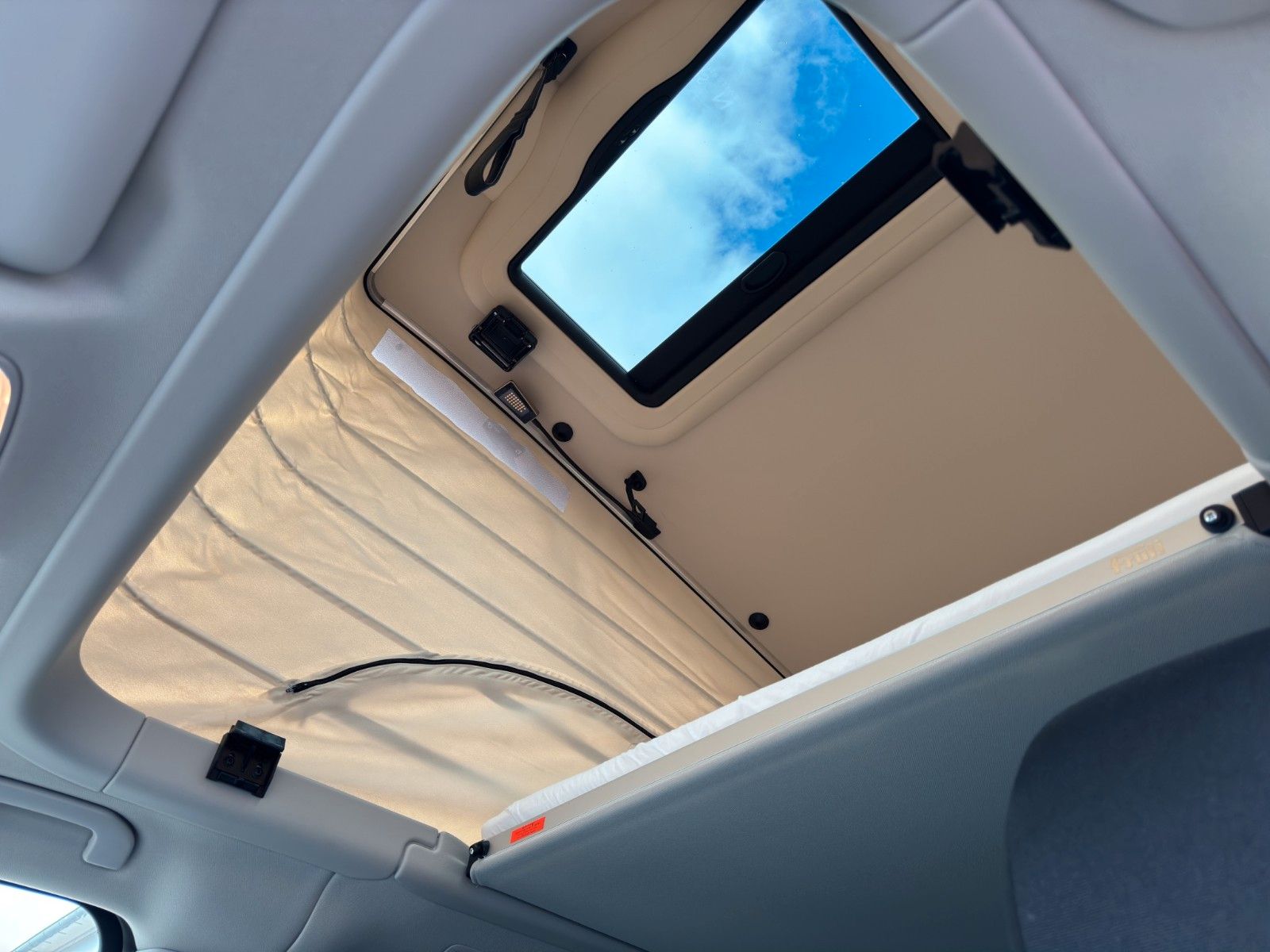 Fahrzeugabbildung Mercedes-Benz V300D 4M MARCO POLO EDITION 360° LUFT AHK STANDH