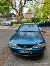 Opel Vectra 1.6 16V - - Opel Vectra in Bochum