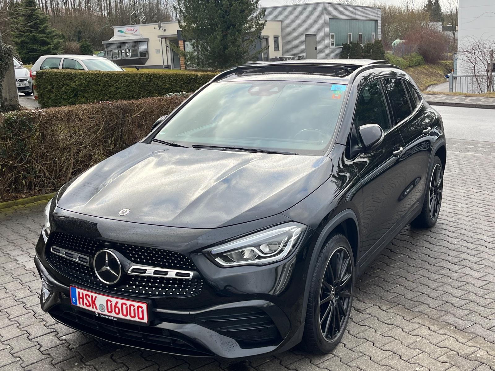 Mercedes-Benz GLA 250e AMG Night Pano LED 20°Wide Distronic